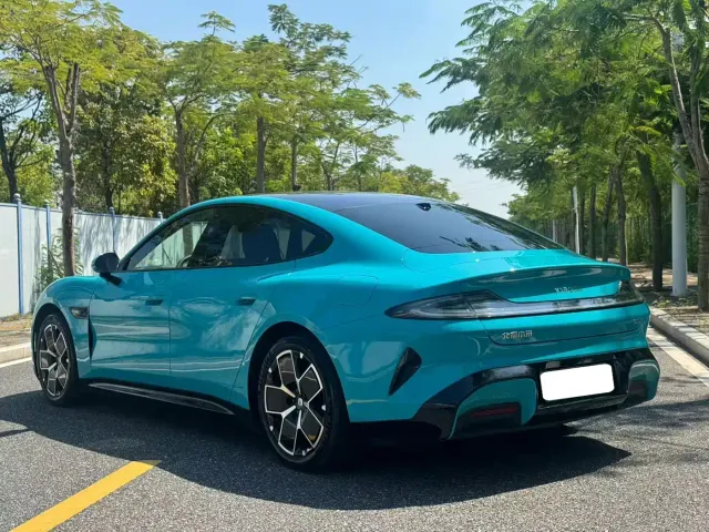 Xiaomi SU7 — Фото автомобиля 7