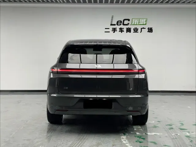Li Auto L7 — Фото автомобиля 5