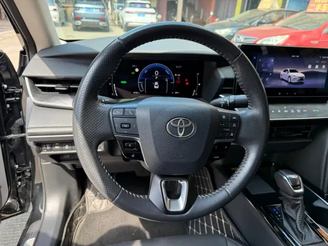 Toyota Camry — Фото автомобиля 13