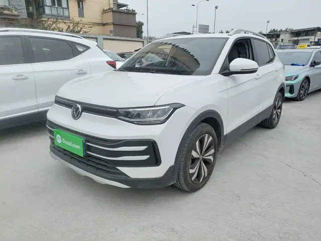 Фотография автомобиля — Volkswagen Tharu