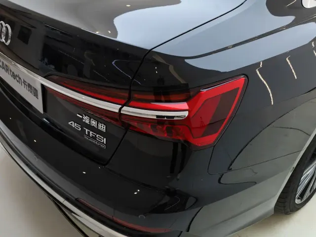 Audi A6L — Фото автомобиля 7