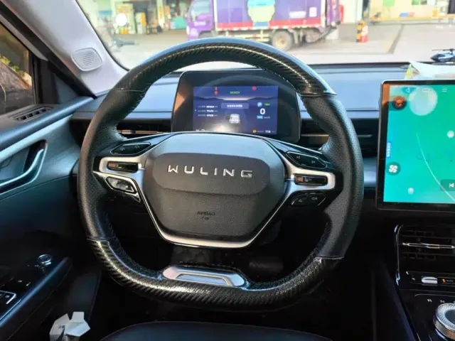 Wuling Starlight — Фото автомобиля 15