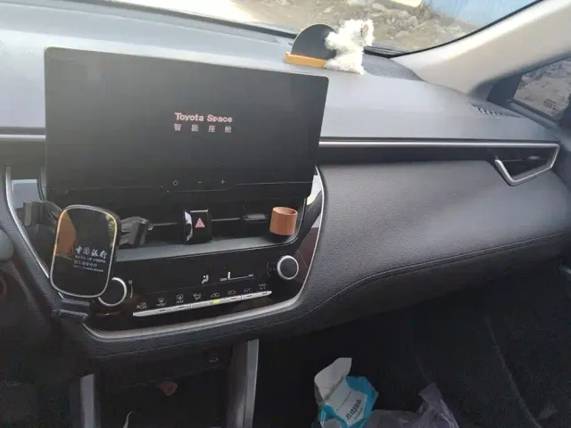 Toyota Corolla Cross — Фото автомобиля 13
