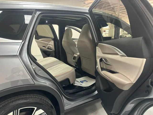 BYD Song Pro — Фото автомобиля 14
