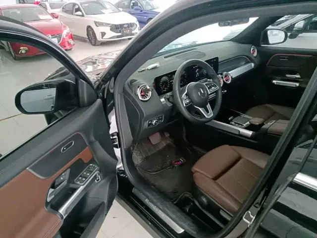 Mercedes-Benz GLB-Class — Фото автомобиля 15