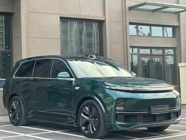 Фотография автомобиля — Li Auto L9