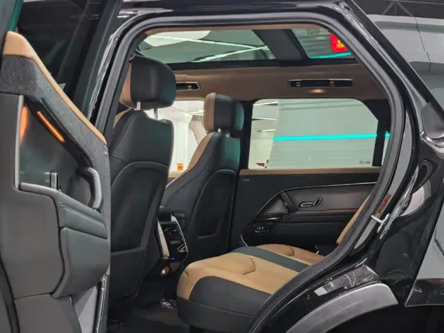 Land Rover Range Rover Sport — Фото автомобиля 8