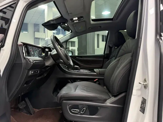GAC Trumpchi M8 — Фото автомобиля 7