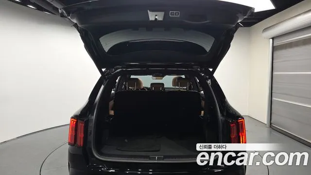 Kia Sorento Sorento 4-е поколение Бензин 2.5T 2WD — Фото автомобиля 20