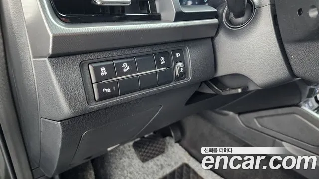 KG_Mobility_Ssangyong Rexton — Фото автомобиля 14