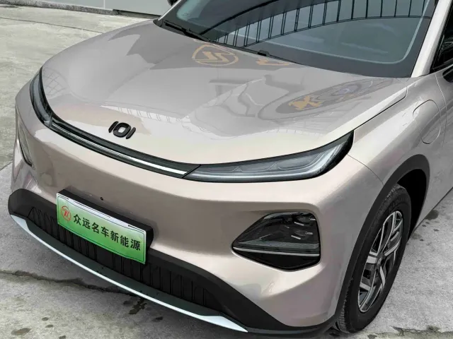 Changan Qiyuan Q05 — Фото автомобиля 3