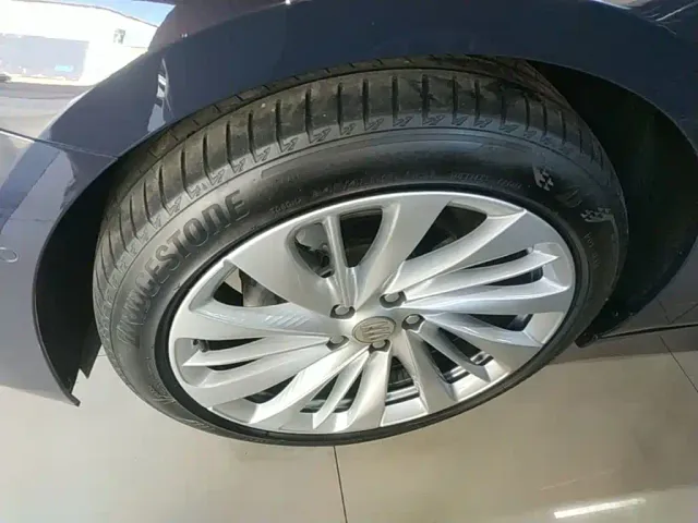 Buick LaCrosse — Фото автомобиля 24