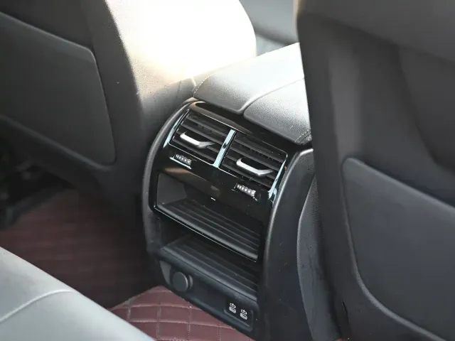 BMW 5 Series — Фото автомобиля 13
