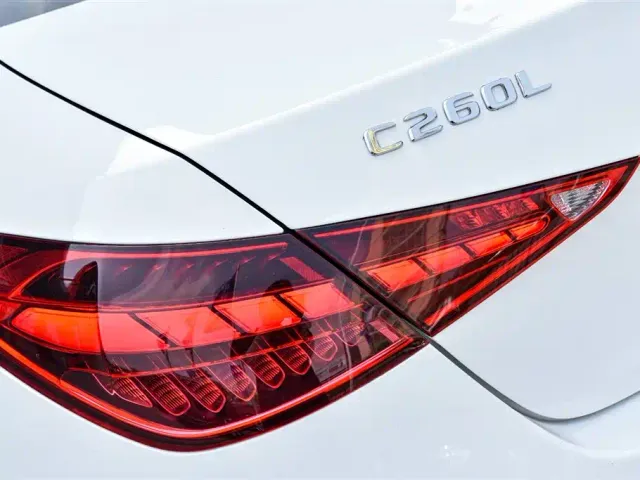 Mercedes-Benz C-Class — Фото автомобиля 18