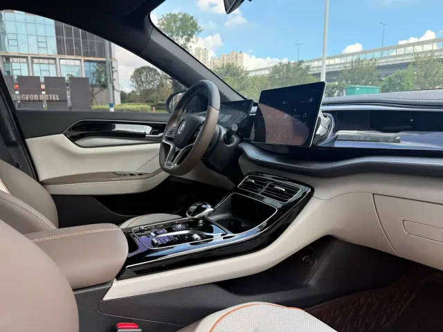 BYD Qin PLUS — Фото автомобиля 10