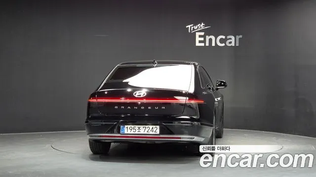 Hyundai Grandeur GN7 — Фото автомобиля 4
