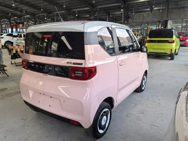Wuling Hongguang Mini EV — Фото автомобиля 6