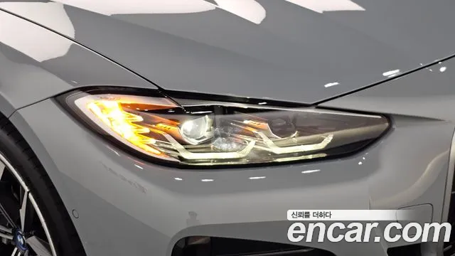 BMW i4 — Фото автомобиля 19