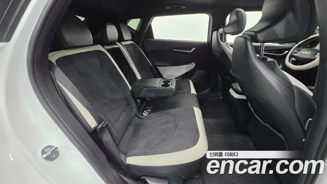 Kia EV6 — Фото автомобиля 23