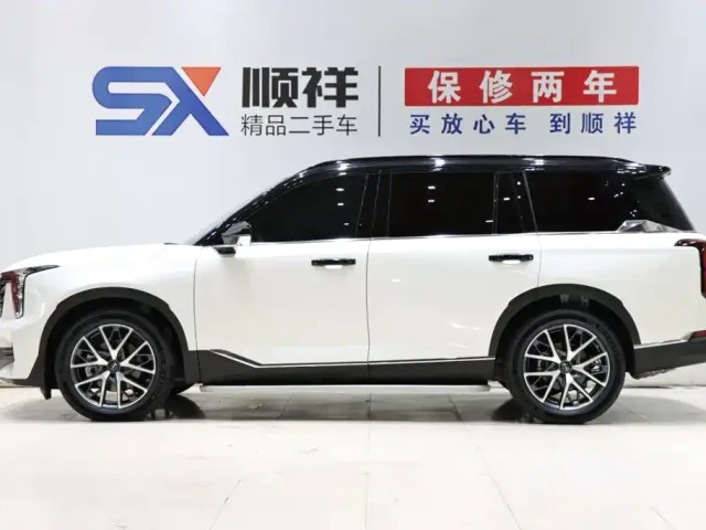 GAC Trumpchi GS8 — Фото автомобиля 6