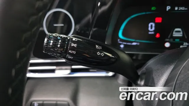 Hyundai Avante CN7 — Фото автомобиля 30