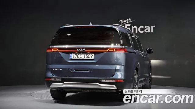 Kia Canival Carnival 4 поколение 9 мест Signature — Фото автомобиля 4