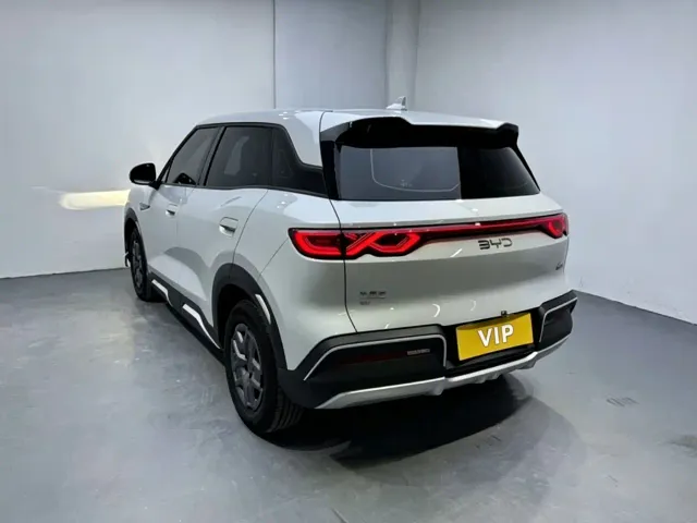 BYD Yuan UP — Фото автомобиля 4
