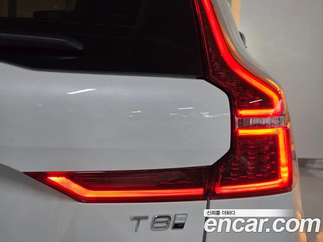 Volvo XC60 Generation 2 — Фото автомобиля 19