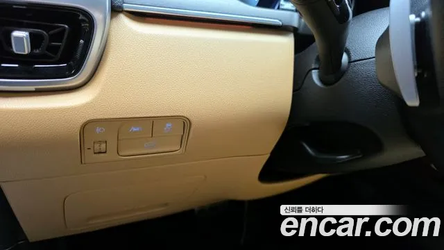 Kia Sorento Sorento 4-е поколение Бензин 2.5T 4WD — Фото автомобиля 14