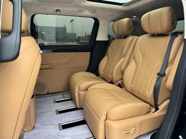 GAC Trumpchi E8 — Фото автомобиля 12