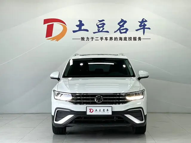 Volkswagen Tiguan L — Фото автомобиля 2
