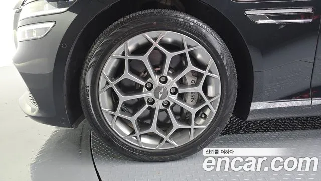 Genesis G80 RG3 — Фото автомобиля 5