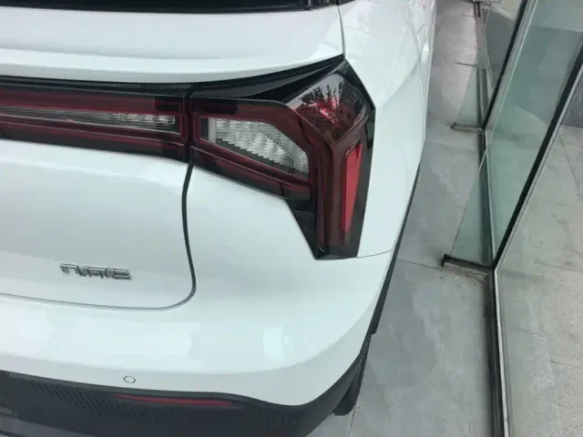 Geely Geometry E Firefly — Фото автомобиля 7