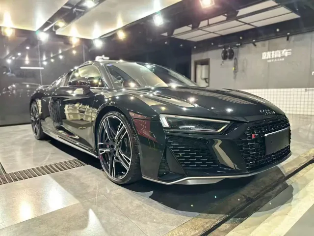 Audi R8 — Фото автомобиля 3