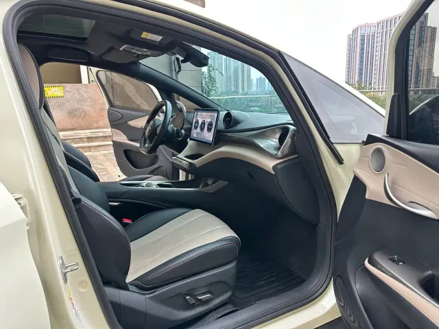 BYD Dolphin — Фото автомобиля 12