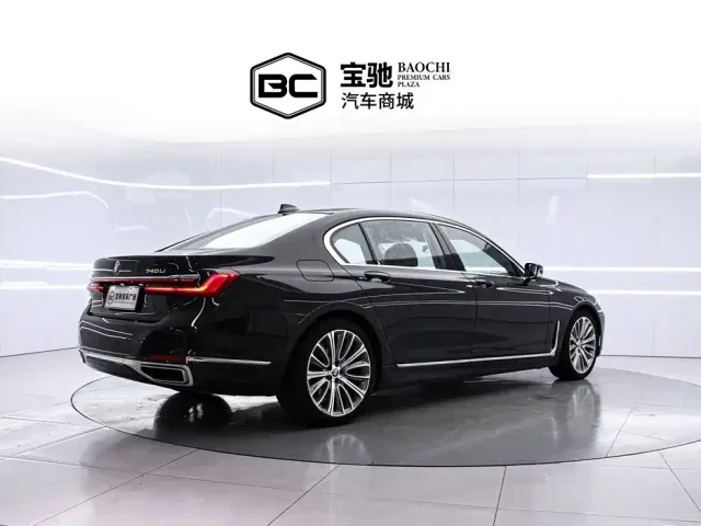 BMW 7 Series — Фото автомобиля 3