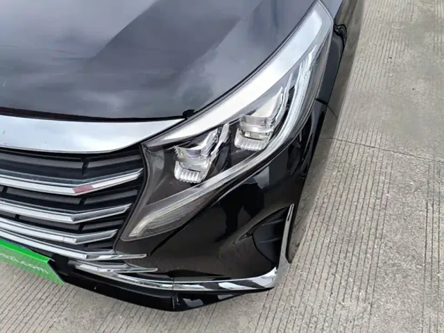 GAC Trumpchi M8 — Фото автомобиля 23