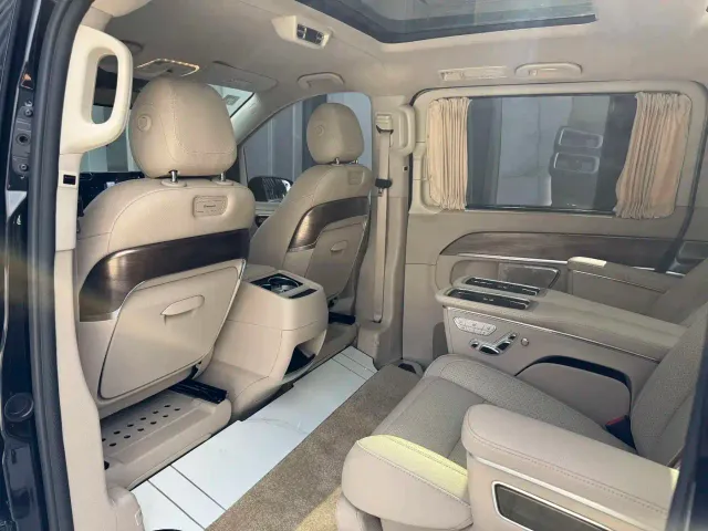 Mercedes-Benz V-Class — Фото автомобиля 18