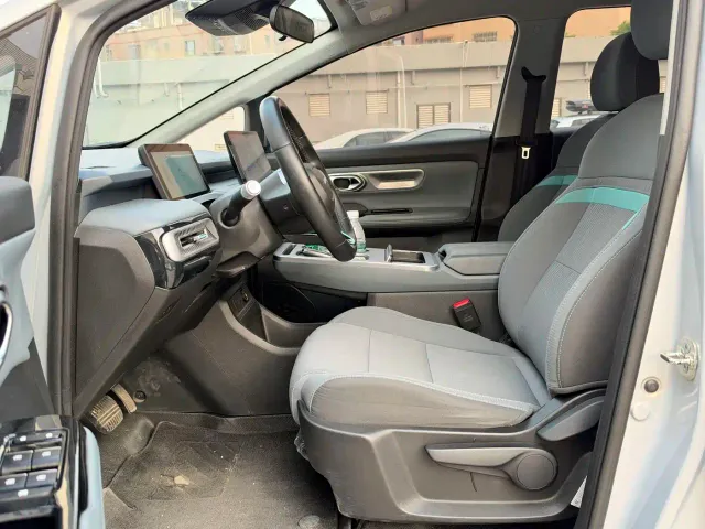 GAC Aion Y — Фото автомобиля 7