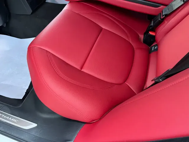 Jaguar XFL — Фото автомобиля 16