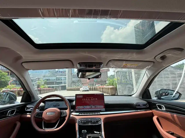 Geely Emgrand — Фото автомобиля 21