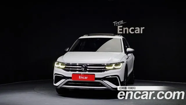 Volkswagen Tiguan — Фото автомобиля 3