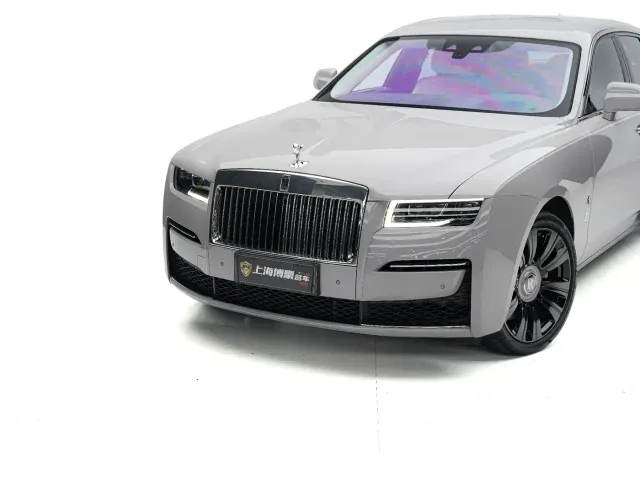 Rolls-Royce Ghost — Фото автомобиля 11