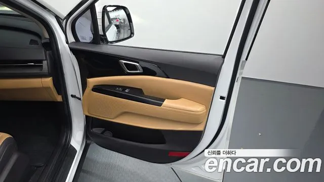 Kia Carnival 4th Gen — Фото автомобиля 14