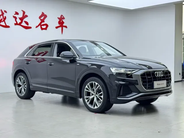 Audi Q8 — Фото автомобиля 5