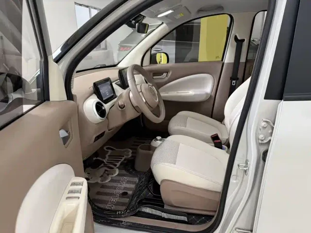Wuling Hongguang Mini EV — Фото автомобиля 6