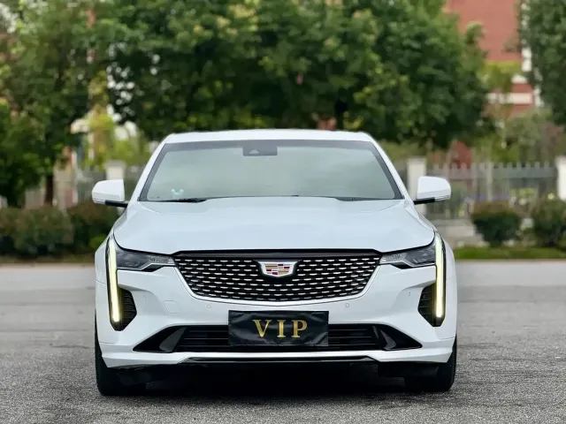 Cadillac CT4 — Фото автомобиля 2