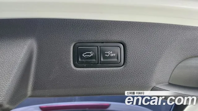 Kia Carnival Generation 4 — Фото автомобиля 22