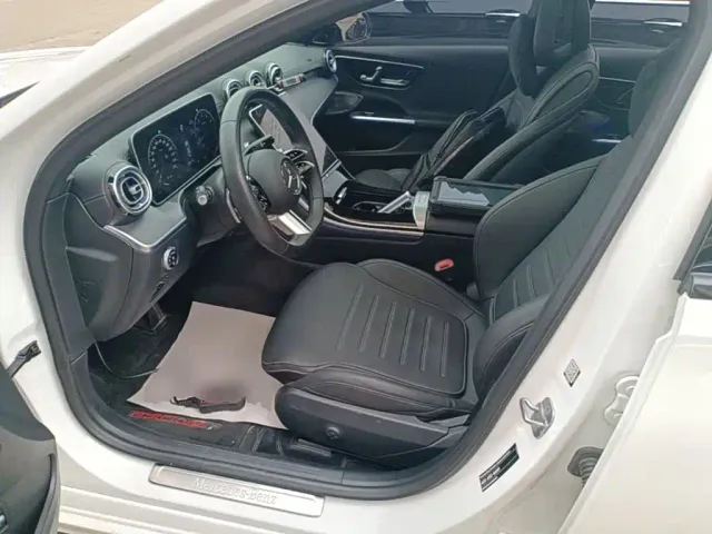 Mercedes-Benz C-Class — Фото автомобиля 14