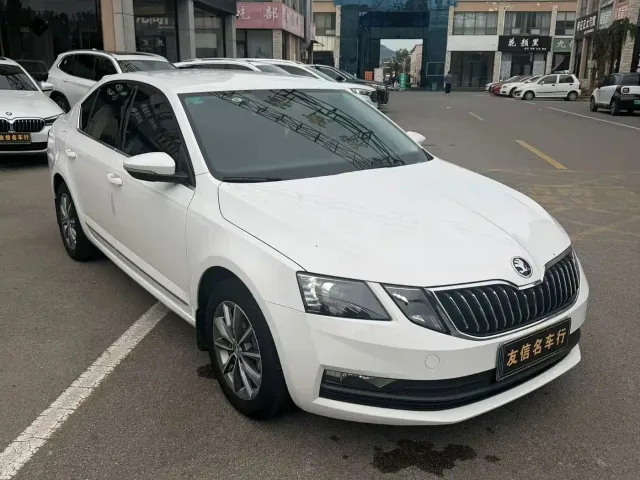 Skoda Octavia — Фото автомобиля 3